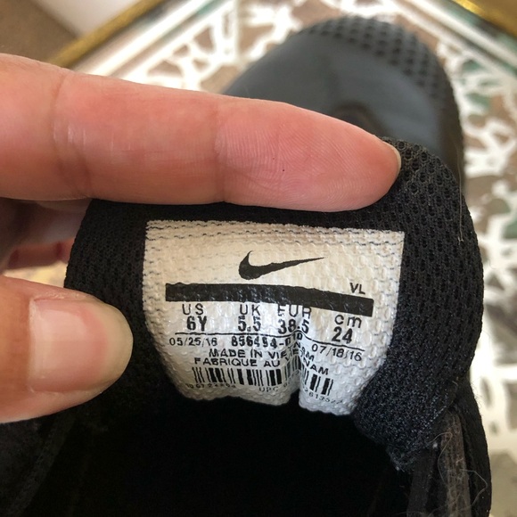 Nike Vapor Cleats Women's Size 7.5/8 or Youth Size 6 - Picture 6 of 7